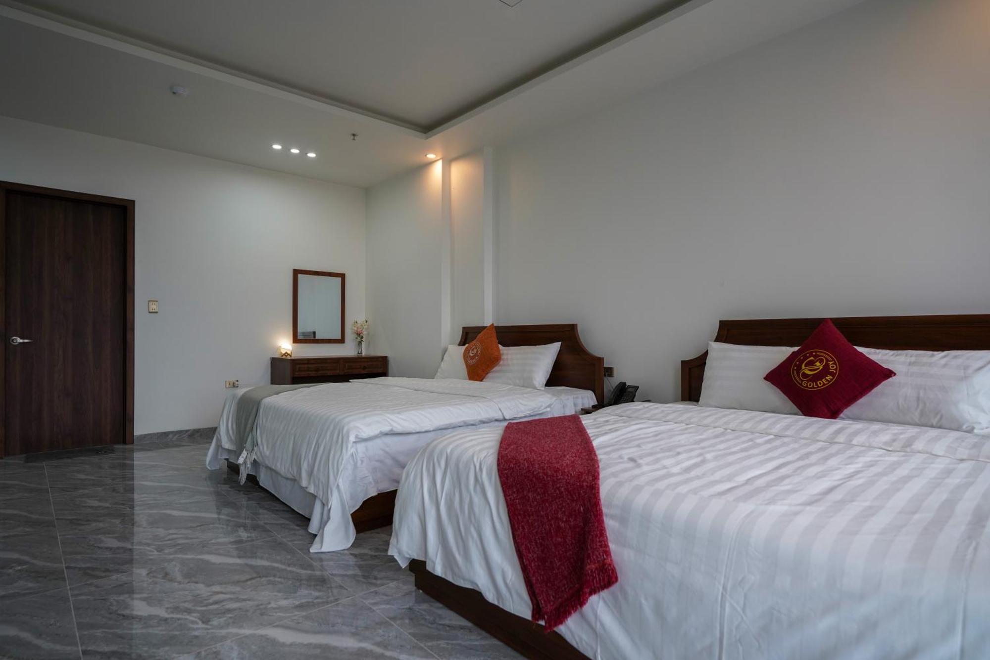 Golden Joy Hotel & Apartment Hải Phòng Extérieur photo